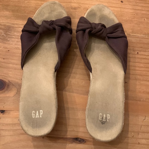 GAP Wedges - Picture 2 of 5